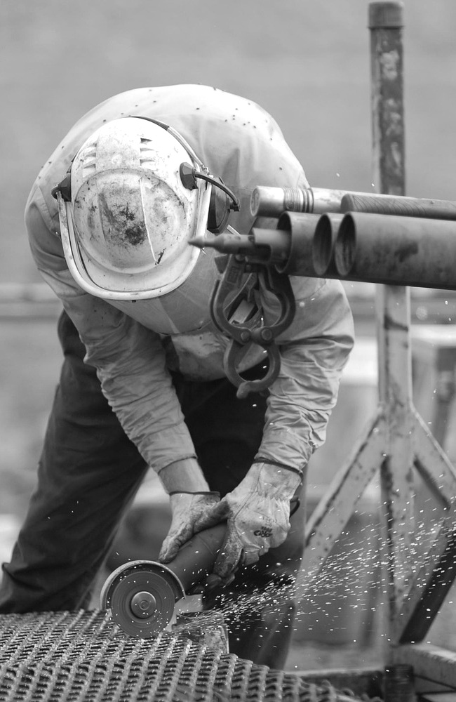 industry-3306516_1280