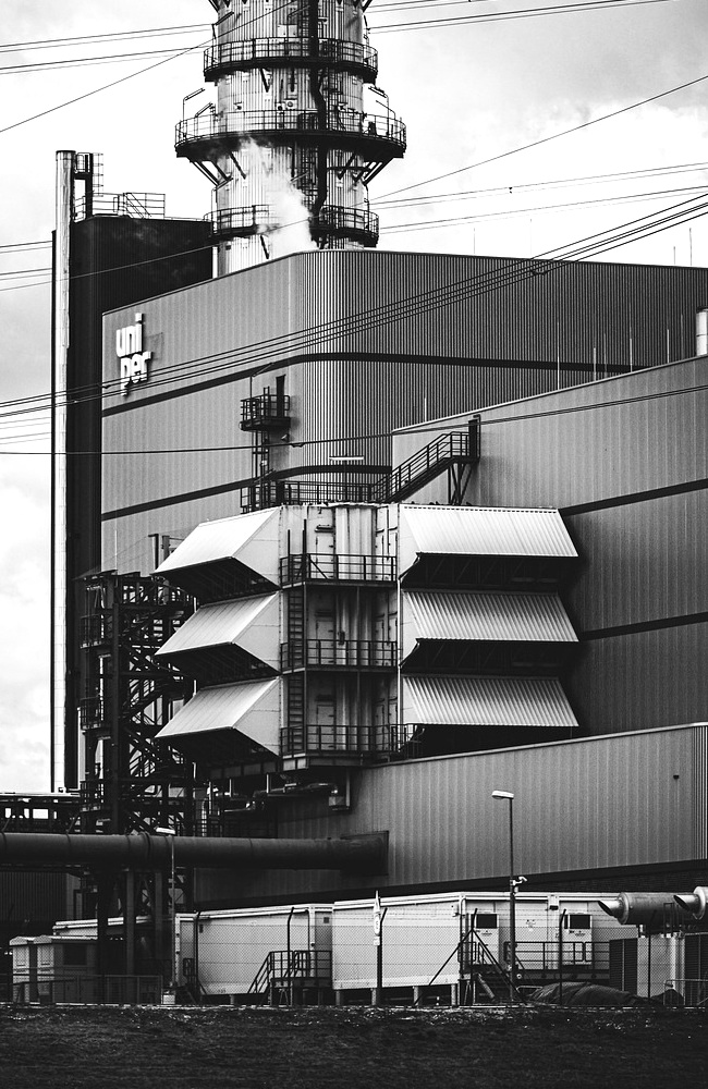 power-plant-7034145_1280